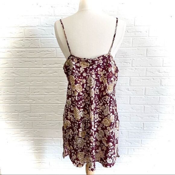 🚨4/$25 VINTAGE California Dynasty Floral Slip Size Large - Picture 3 of 5